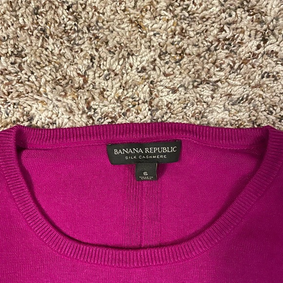 Banana Republic silk cashmere sweater - Picture 3 of 3